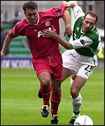 Ben Thornley and Alen Orman tussle