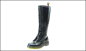 Dr Marten 20-hole boot