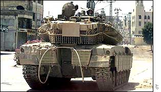 Israeli tank in Nablus