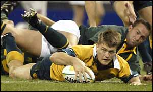 Ben Tune of the Wallabies scoring the opening try during the Tri-Nations Rugby Union test match between Australia and South Africa 