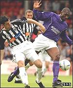 Steve Crawford loses out on this occasion to Livi's Marvyn Andrews