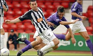 Goals from Steve Crawford and Craig Brewster give Dunfermline a 2-1 win over Livingston