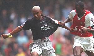 El Hadji Diouf holds off Patrick Vieira