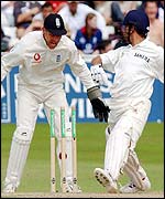 Michael Vaughan clean bowls Sachin Tendulkar