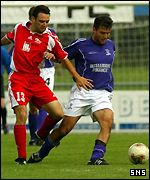 Livi's Camacho holds off Perez of Vaduz