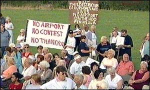 Residents protest against Cliffe Airport 