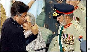 General Pervez Musharraf (left) with Chairman of the Joint Chiefs of Staff General Muhammad Aziz Khan 