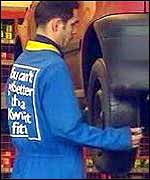 Kwik-Fit employee