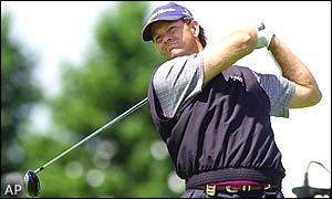 Retief Goosen slumps to a total score of one over par
