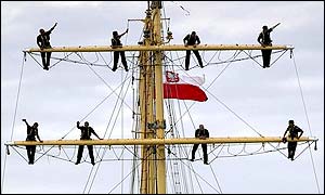 The crew of the Polish barquentine Iskra 