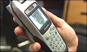 3G phones offer video images