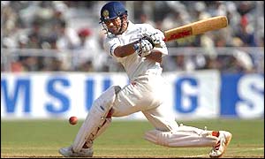 Tendulkar scores 103 in a drawn Test against England in Ahmedabad