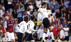 Spurs midfielder Jamie Redknapp
