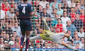 Arsenal keeper David Seaman cannot stop Joe Cole's opener for West Ham 