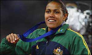 Cathy Freeman celebrates her gold in Manchester