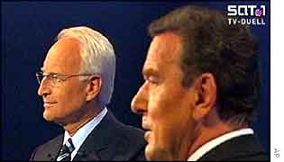 Edmund Stoiber (L) and Gerhard Schroeder