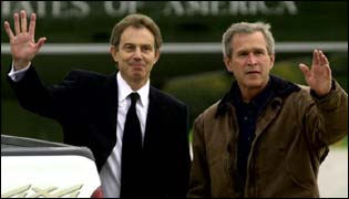Tony Blair (l) and George Bush(r)