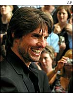 Tom Cruise at premiere of Minority Report in London