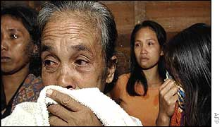 Female Filipino deportees