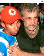 A Red Cross worker and freed ELN captive Humberto Reyes in Cali