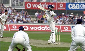 Marcus Trescothick hooks imperiously for four runs during the morning session at The Oval