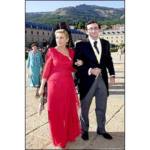Soledad Longo and her son Alejandro Agag