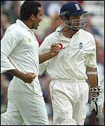 Zaheer Khan dimisses Vaughan for 195