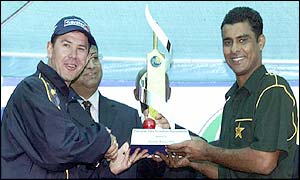 Opposing skippers Ricky Ponting and Waqar Younis