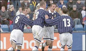 Barry Ferguson celebrates his equaliser against the Faroe Islands
