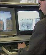 Baggage x-ray operator