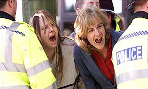 Crowd at Huntley hearing