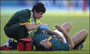 Springbok Gaffie du Toit gets treatment for an injury