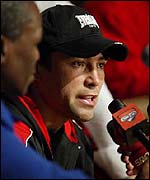 De la Hoya (above) and Vargas are sworn enemies