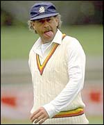 Is there a touch of Larkins about White?