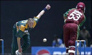 Sarwan made 36 runs before being bowled by Jaqcues Kallis