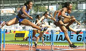 Gail Devers wins the 100m hurdles