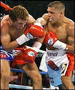 De la Hoya (left) soaked up plenty of punches