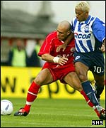 Bisconti battles with Marcelinho