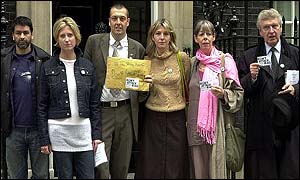 musician Pandit G, actress Susannah Harker, National Union of Journalists general secretary Jeremy Dear, actresses Jemma Redgrave and Frances de la Tour and actor Malcolm Tierney 