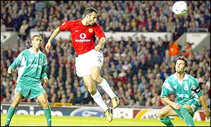 Ryan Giggs heads the equaliser in the tenth minute