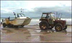 Cromer crab boat is towed ashore