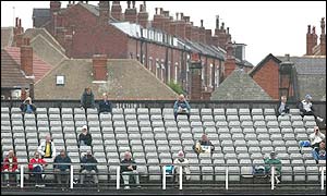 Empty seats at Headingley