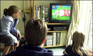 Children watching TV 