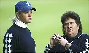 European team captain Dale Reid (right) encourages team rookie Suzann Pettersen 