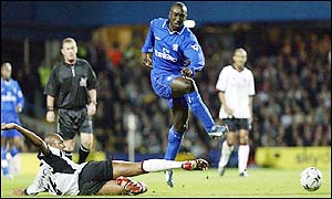 Hasselbaink gets few chances on the ball in a dull first-half