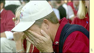 American team member David Toms holds his head in his hands as Europe win the 34th Ryder Cup
