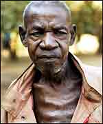 70-year-old Sinos Khatcha (photo: Tearfund)