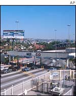 US-Mexican border crossing