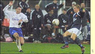 Eric Nevland, a former Manchester United player, scores to secure Viking's victory