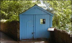 Dylan Thomas's writing shed